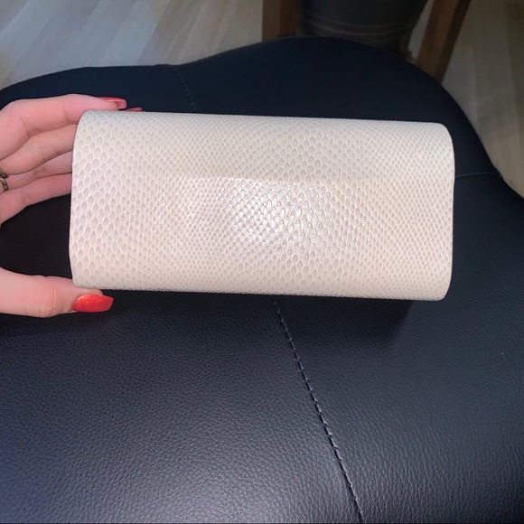 JimmyChoo Ivory Snakeskin Hardshell SunglassesCase - Picture 4 of 8